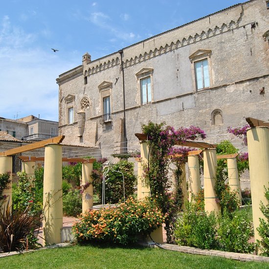 Palazzo d’Avalos